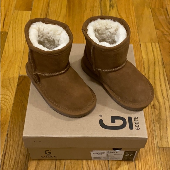 Boots - Picture 3 of 6